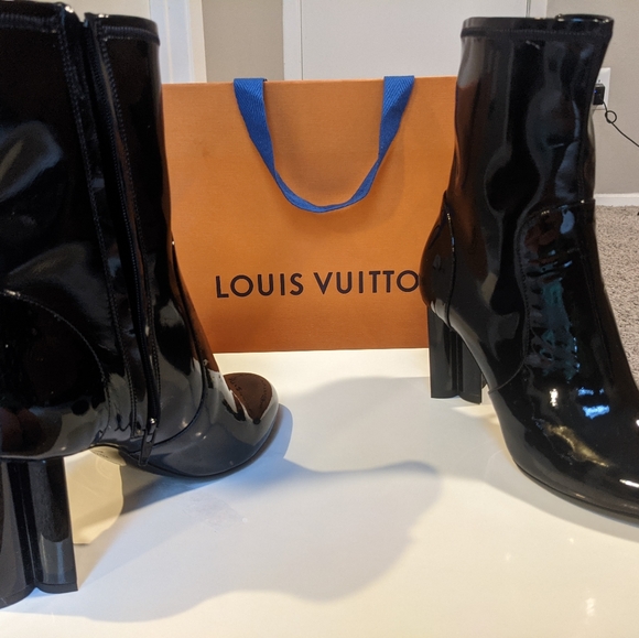Louis Vuitton Uniformes Patent Leather Sock Boots - Picture 1 of 5